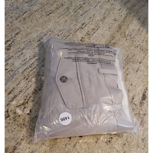 LL Bean Chino Pants Men’s Size 38x28 Tan Khakis Comfort Waist 100% Cotton 262556 - Picture 15 of 15